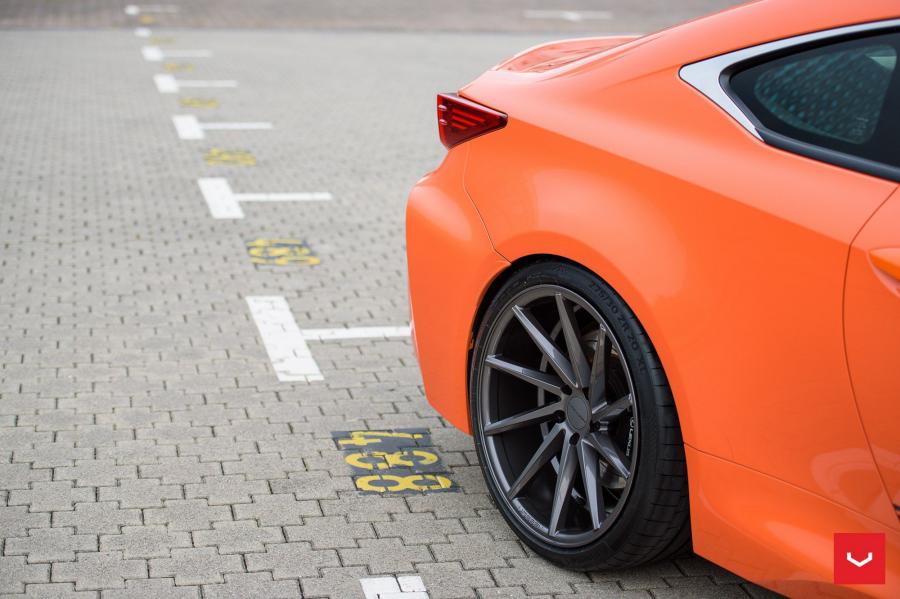 Детали экстерьера Lexus RC F on Vossen Wheels (CVT) 2016 года  (фото 19 из 29)